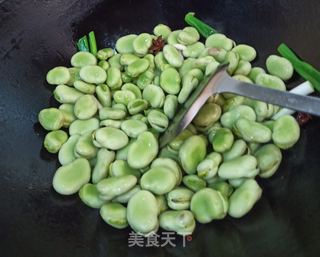 葱焖蚕豆的做法步骤:4