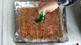 外酥里嫩,香辣过瘾的烤豆腐的做法步骤:6