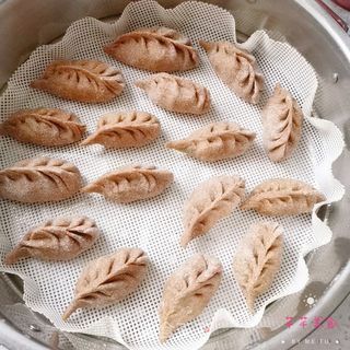 黑全麦韭菜鸡蛋蒸饺的做法步骤:13
