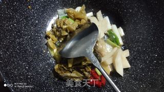 酸菜肉片(酸汤肉片，酸辣美食)的做法步骤：9