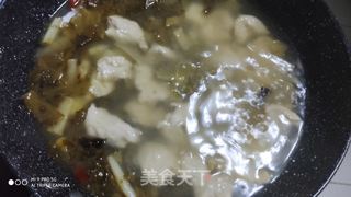 酸菜肉片(酸汤肉片，酸辣美食)的做法步骤：11