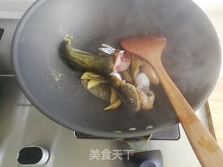 黄骨鱼鸡蛋汤的做法步骤：2