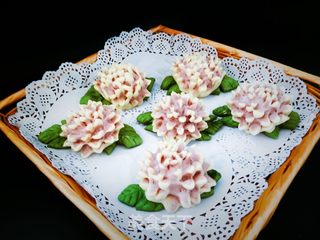 菊花馒头的做法步骤:12