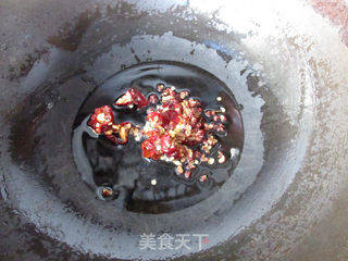 炝拌苋菜梗的做法步骤：5
