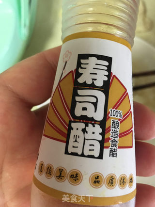 寿司的做法步骤：1