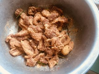 粉蒸肉的做法步骤：5