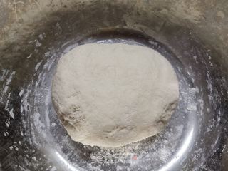 豆角猪肉包子 的做法步骤:2