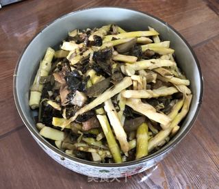 酸菜炒金竹笋的做法步骤:6