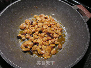 宫保鸡丁的做法步骤:10