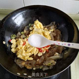 鹅蛋炒粉皮的做法步骤:15