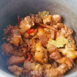红烧蹄髈的做法步骤:8