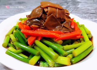 海肠拌蒜苔胡萝卜#酸辣美食#的做法步骤：11