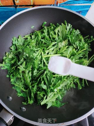爆炒茼蒿的做法步骤：7