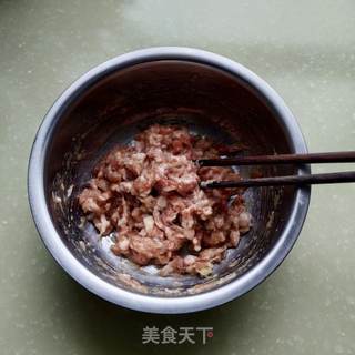 丝瓜肉丸汤的做法步骤:2
