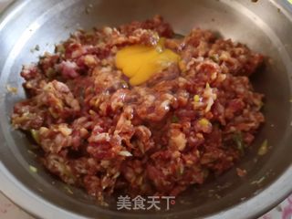 酸菜水饺的做法步骤：3