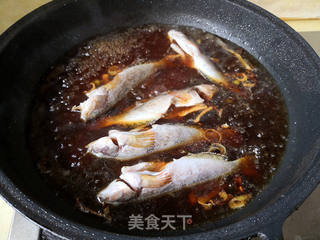 黄鱼炖豆腐的做法步骤:5