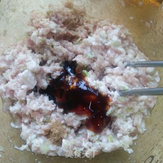 槐花猪肉水饺的做法步骤:5