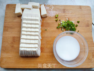 咸蛋黄烧豆腐的做法步骤：3