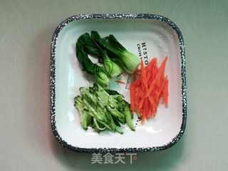 酸辣鸡丝汤面的做法步骤：6