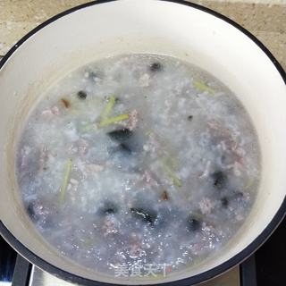 皮蛋瘦肉粥的做法步骤:11
