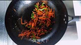 清爽开胃的鱼香肉丝的做法步骤:11