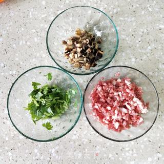 蒜苔玉米粒肉末炒饭的做法步骤:3
