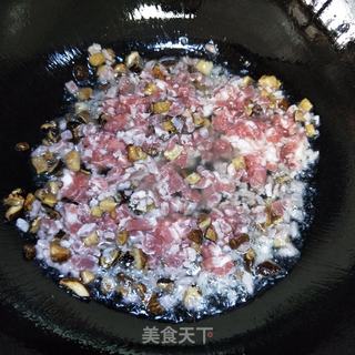 蒜苔玉米粒肉末炒饭的做法步骤:6