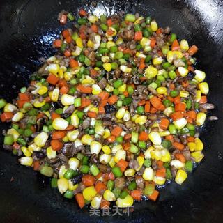 蒜苔玉米粒肉末炒饭的做法步骤:10