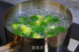 金枪鱼三明治健康减肥必备的做法步骤:15