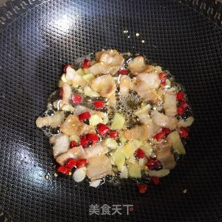 手撕包菜的做法步骤：3