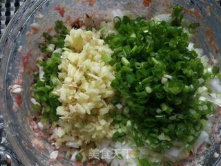 香菇白菜猪肉饺的做法步骤:11