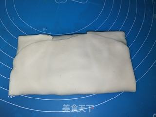 烫面素馅盒子的做法步骤:7