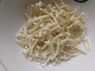 酸辣香菇白菜猪肉饺的做法步骤:3