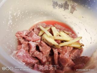 双椒炒牛肉的做法步骤：3