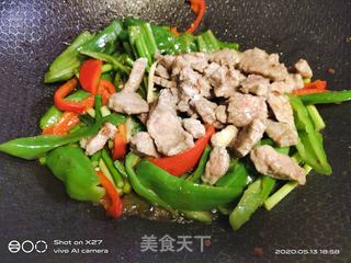双椒炒牛肉的做法步骤：9