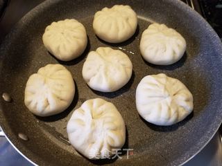 生煎大包的做法步骤:11