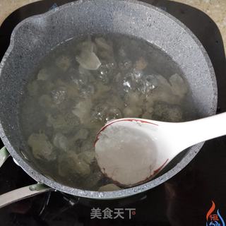 雪莲子雪燕羮的做法步骤：5