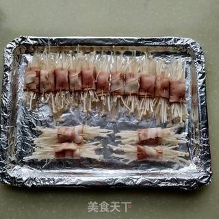 烤培根金针菇的做法步骤:4