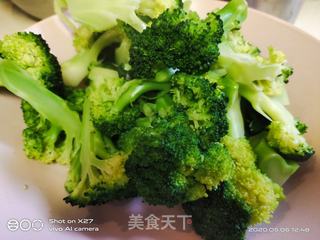 吐司水果生菜牛肉沙拉的做法步骤:4