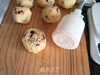 蔓越莓绿豆糕的做法步骤:10