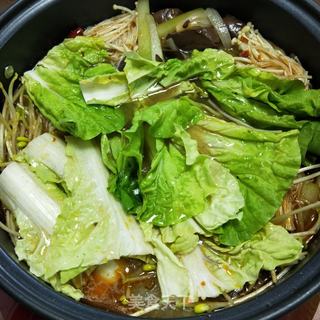 猪杂蔬菜锅的做法步骤:13