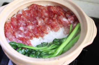 腊肠煲仔饭的做法步骤:8