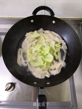 手擀面的做法步骤:14