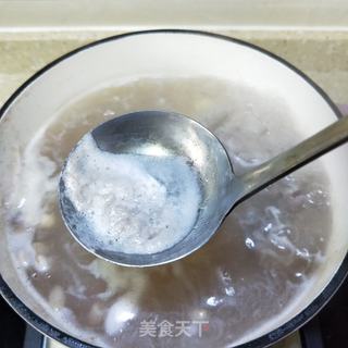 山药莲子花生猪骨汤的做法步骤：8