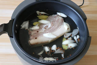回锅肉的做法步骤:3
