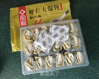 冰花虾仁大馄饨的做法步骤：3