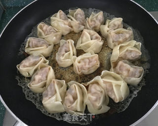 冰花虾仁大馄饨的做法步骤：8