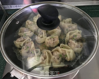 冰花虾仁大馄饨的做法步骤：9