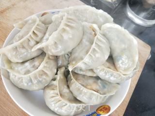 烫面蒸饺的做法步骤:5