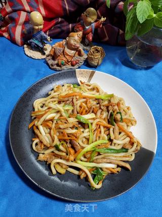 胡萝卜肉丝炒乌冬面的做法步骤:13